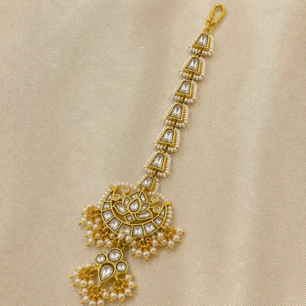 White Colour Gold Plated Jadau Kundan MaangTeeka - PJMT012