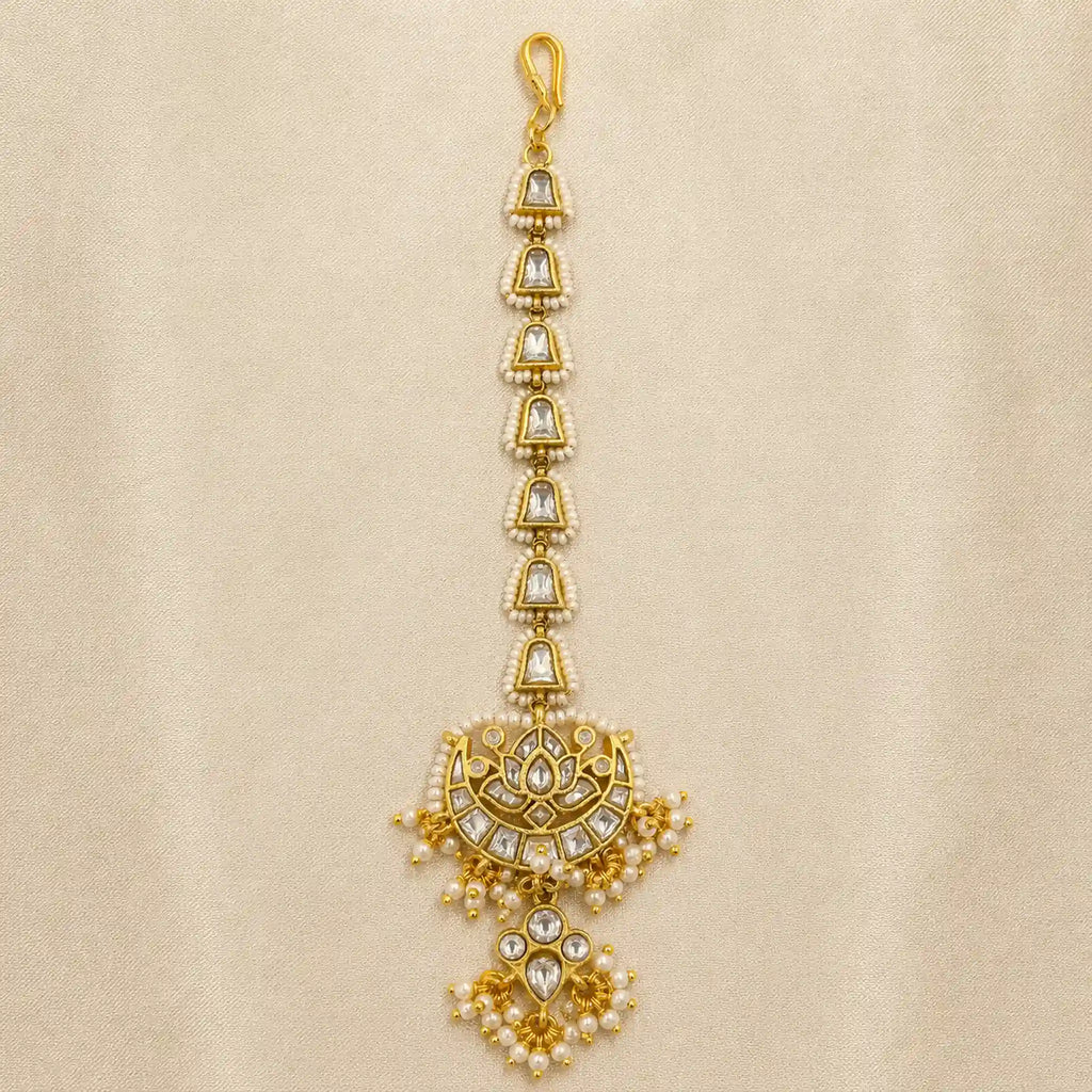 White Colour Gold Plated Jadau Kundan MaangTeeka - PJMT012