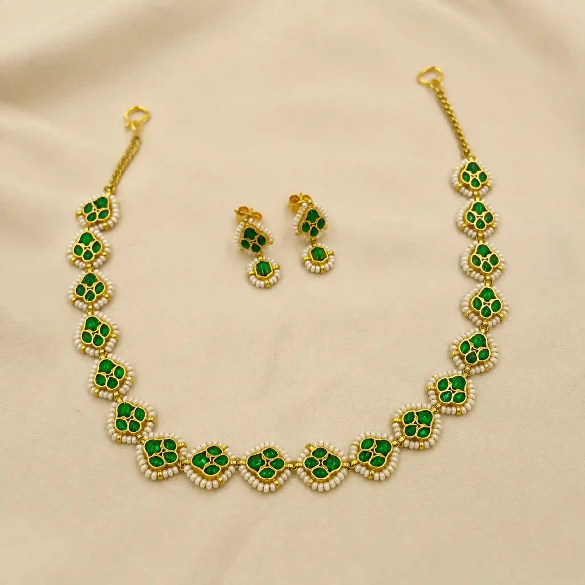 Multicolor Jadau Kundan Necklace & Maathapatti Set – PJNS053