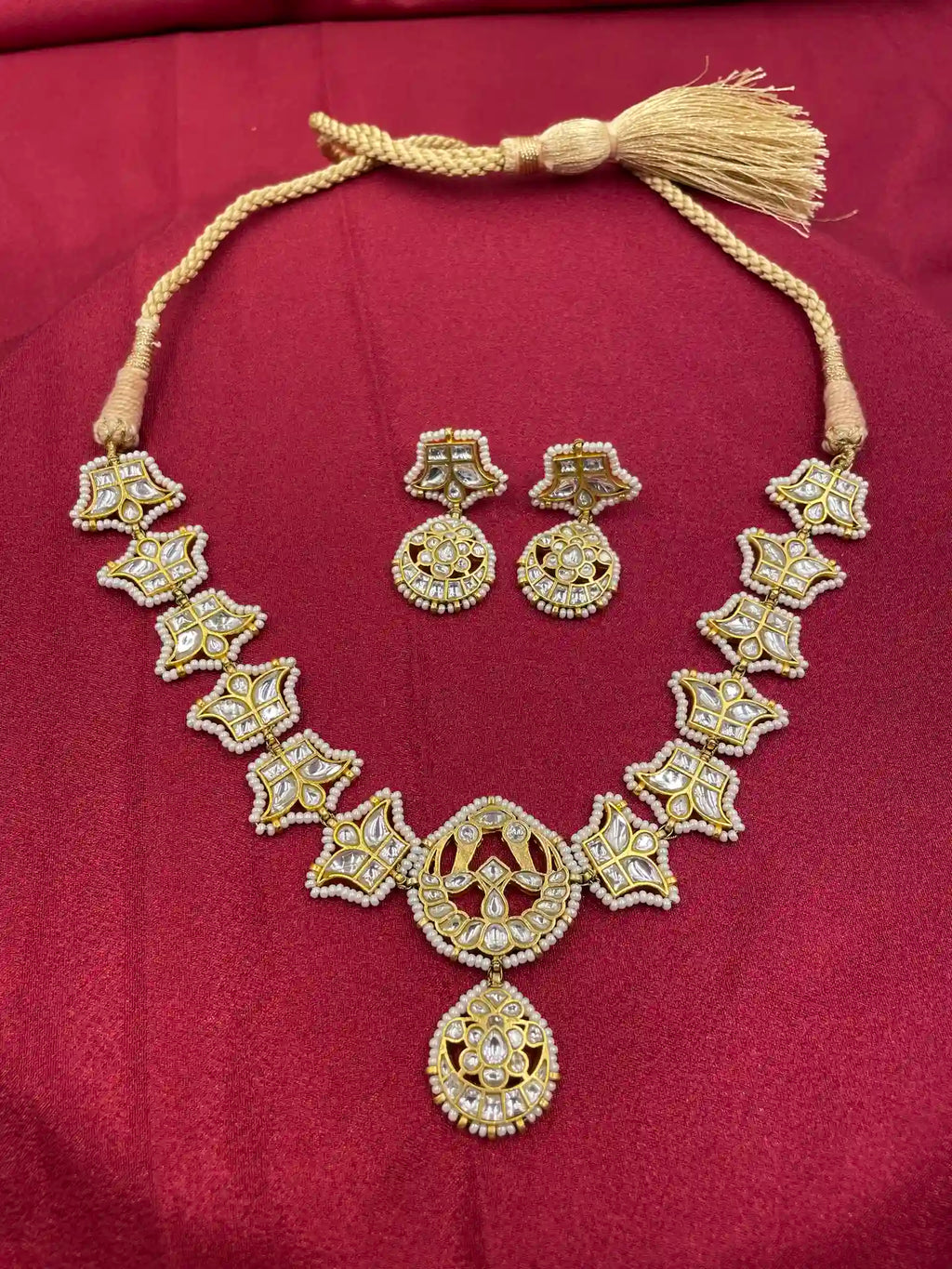 WhiteColor GoldPlated Jadau Kundan Necklace Set - PJNS311