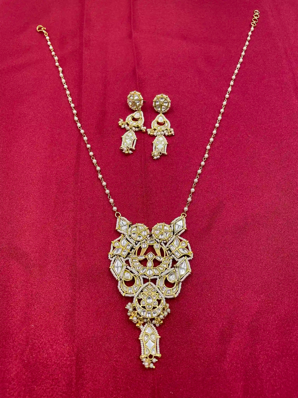 WhiteColor Gold Plated Jadau Kundan Necklace Set - PJNS312